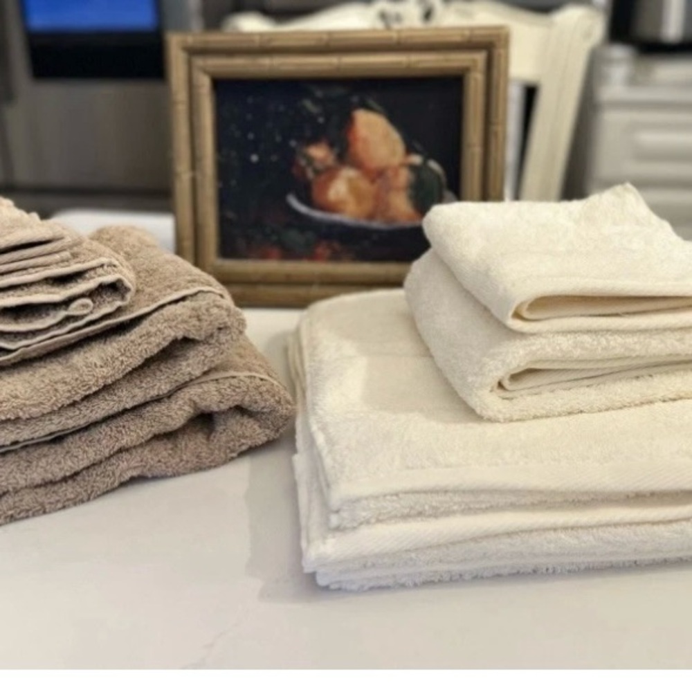 Luxurious Cream and Tan Towel Set